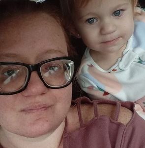 Meet your Posher, Larissa